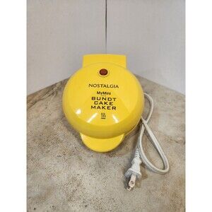 Nostalgia Mini Bundt Cake Maker 3 Cavity Non Stick Yellow